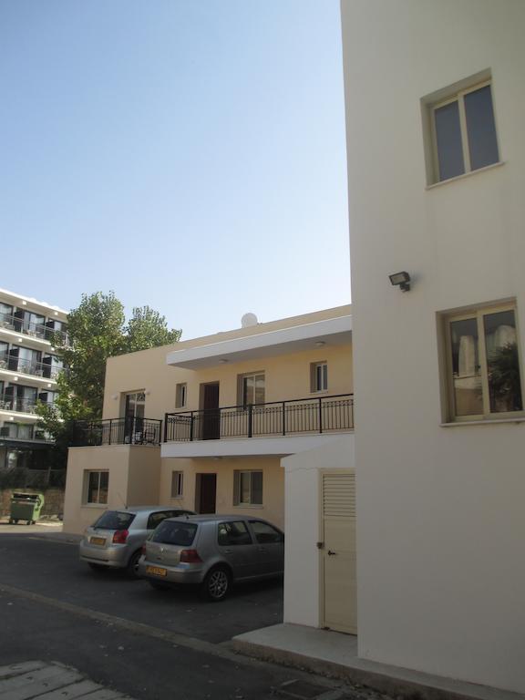 Byreva Apartments Paphos Exterior photo